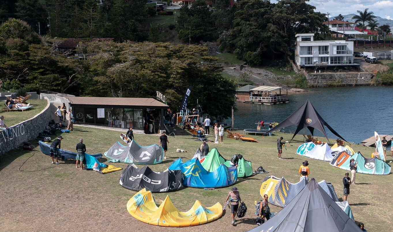 Tribu del Viento Hotel at kite spot Calima Lake, Colombia