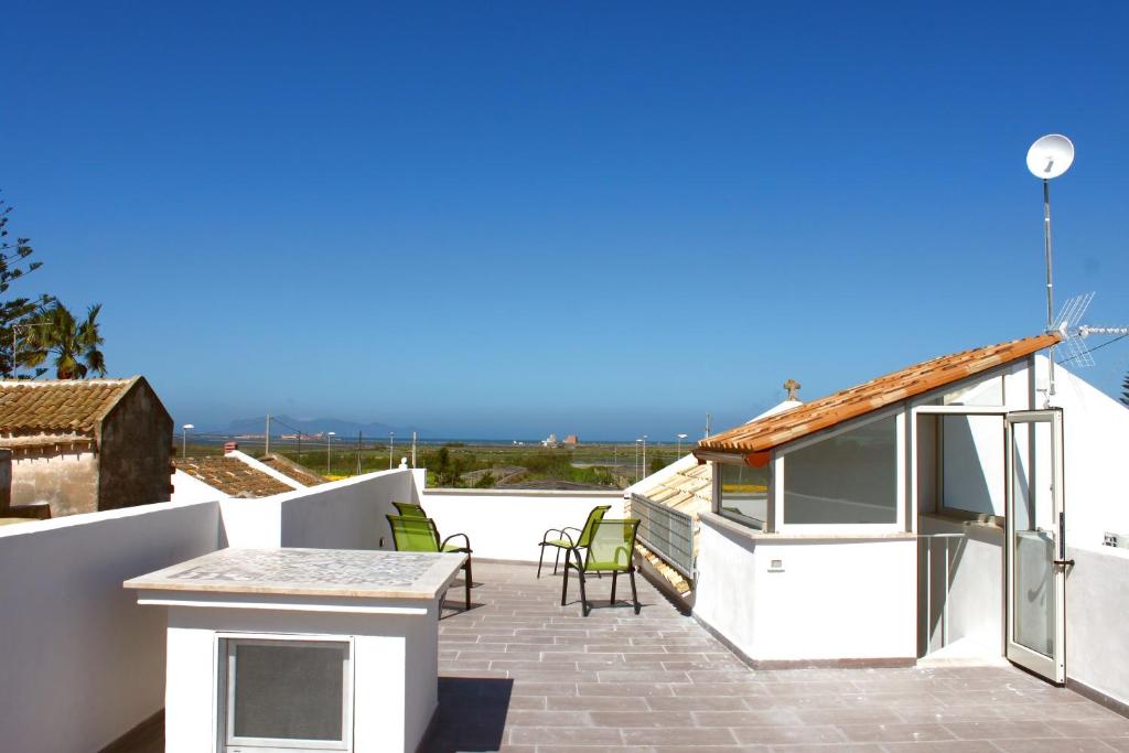 Visit Lo Stagnone, Sicily and find great accomodation Sirio Marsala.