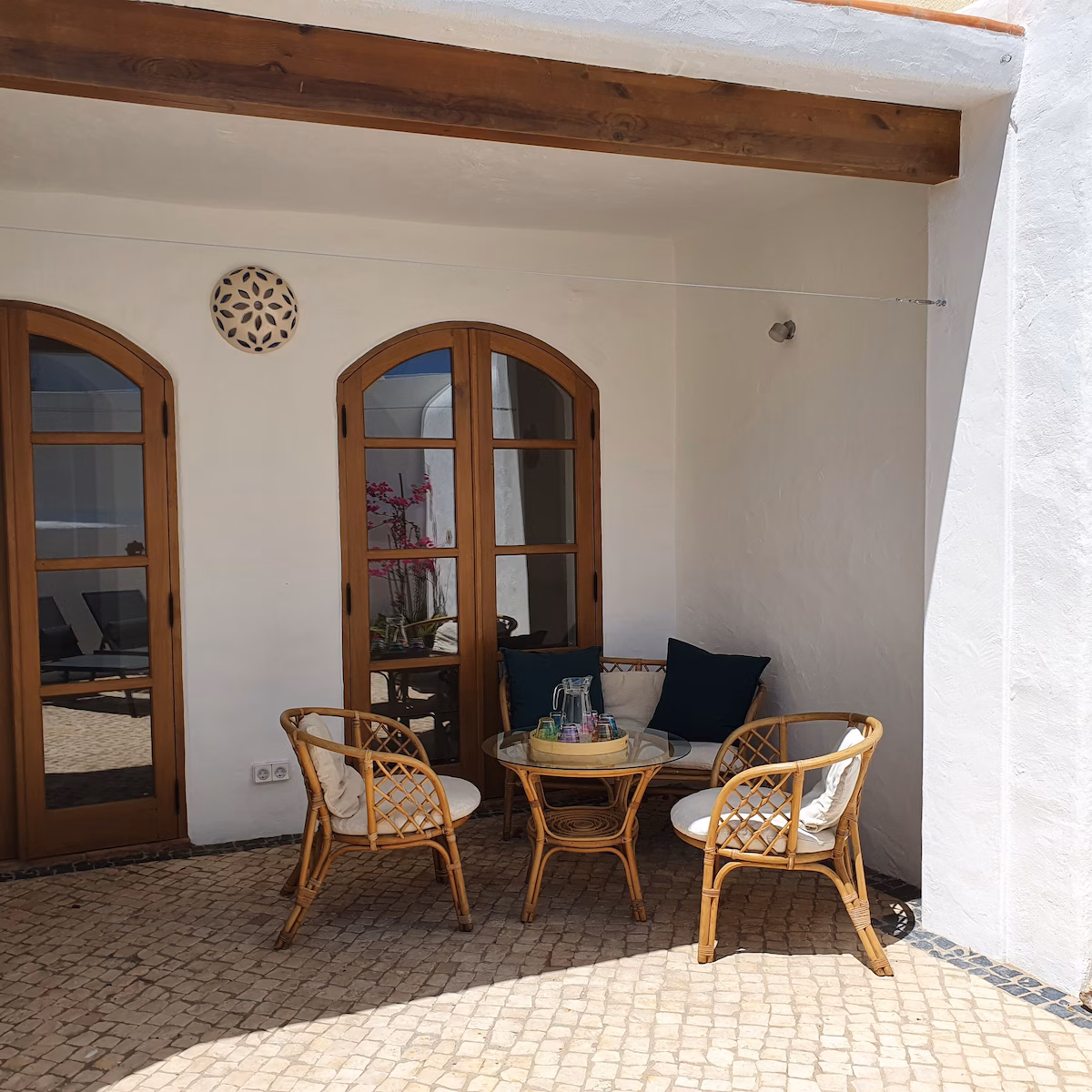 Stay at Flor do Mar in Fuseta, 5 min walk from kitesurf spot Fuseta Lagoon.